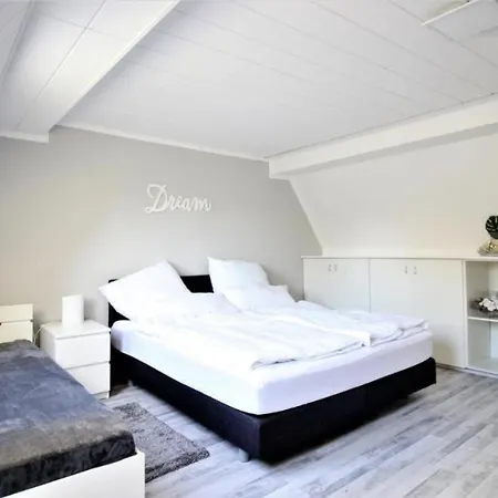 Zwei In Apartment Randersacker