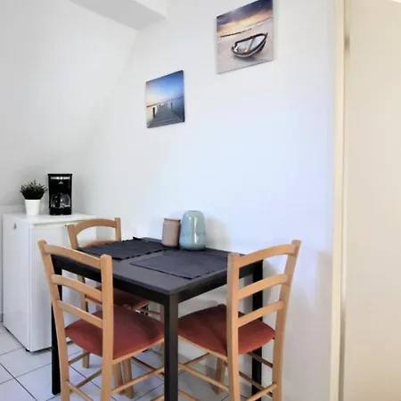 Zwei In Apartment Randersacker