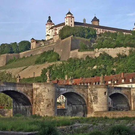 Zwei In Апартаменты *